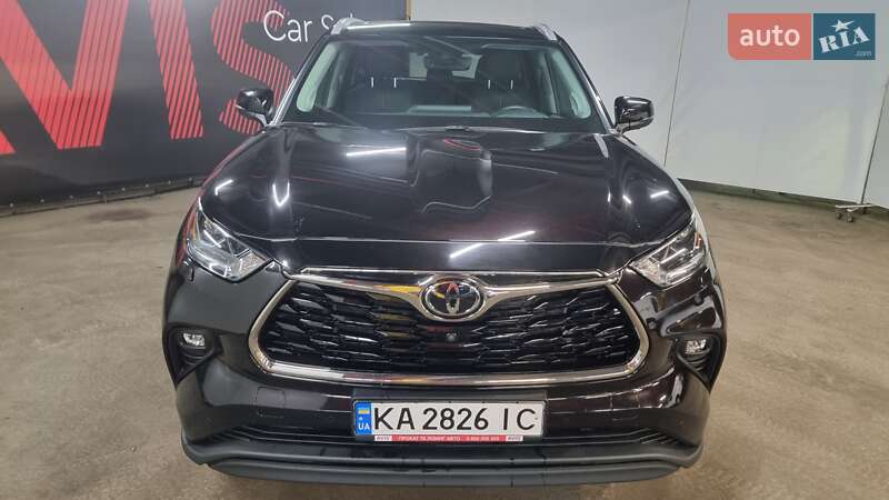 Внедорожник / Кроссовер Toyota Highlander 2022 в Киеве