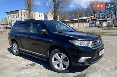 Внедорожник / Кроссовер Toyota Highlander 2011 в 