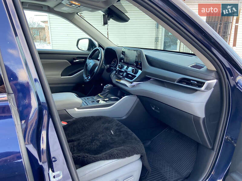 Позашляховик / Кросовер Toyota Highlander 2021 в Рожнятові фото 11 Позашляховик / Кросовер Toyota Highlander 2021 в Рожнятові