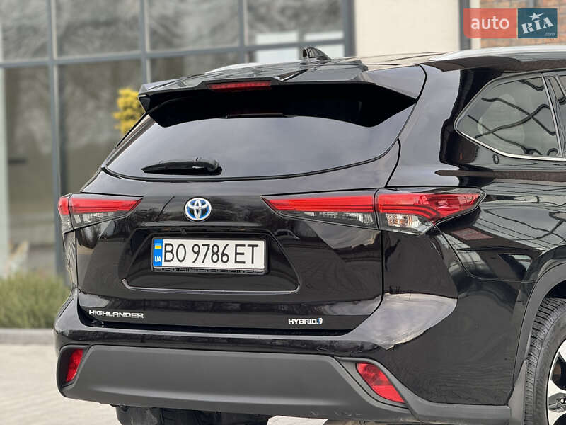Позашляховик / Кросовер Toyota Highlander 2021 в Тернополі