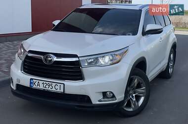 Внедорожник / Кроссовер Toyota Highlander 2015 в 