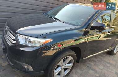 Внедорожник / Кроссовер Toyota Highlander 2011 в 