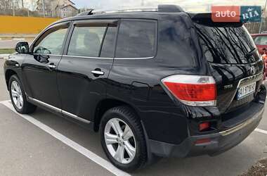 Внедорожник / Кроссовер Toyota Highlander 2011 в 