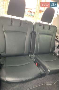 Внедорожник / Кроссовер Toyota Highlander 2011 в 