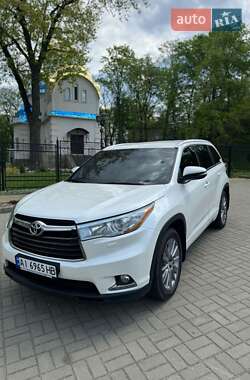 Позашляховик / Кросовер Toyota Highlander 2016 в Прилуках