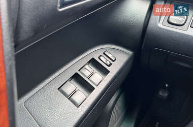 Позашляховик / Кросовер Toyota Highlander 2010 в 