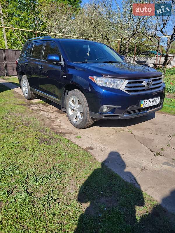 Внедорожник / Кроссовер Toyota Highlander 2011 в Богодухове фото 7 Внедорожник / Кроссовер Toyota Highlander 2011 в Богодухове