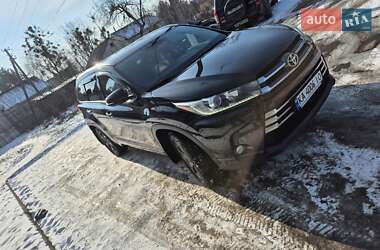 Внедорожник / Кроссовер Toyota Highlander 2018 в Днепре