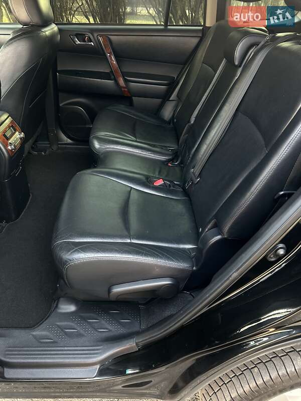 Внедорожник / Кроссовер Toyota Highlander 2011 в Кривом Роге фото 26 Внедорожник / Кроссовер Toyota Highlander 2011 в Кривом Роге