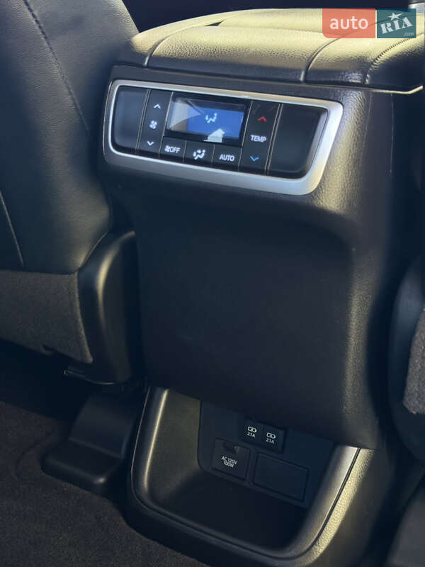 Позашляховик / Кросовер Toyota Highlander 2019 в Миколаєві
