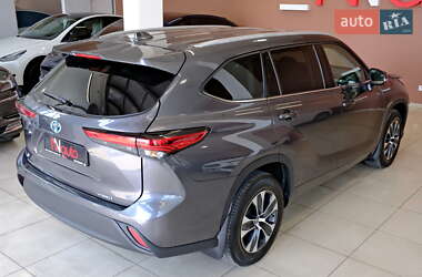 Внедорожник / Кроссовер Toyota Highlander 2023 в 