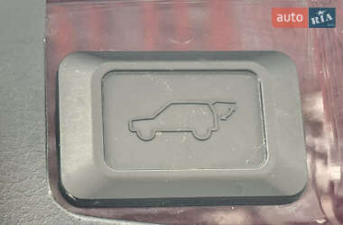 Внедорожник / Кроссовер Toyota Highlander 2012 в 