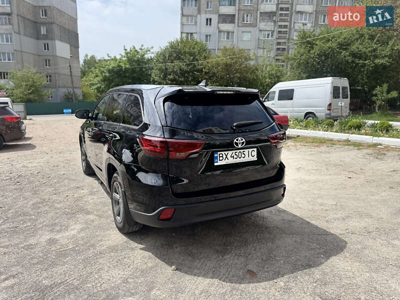 Позашляховик / Кросовер Toyota Highlander 2016 в Хмельницькому