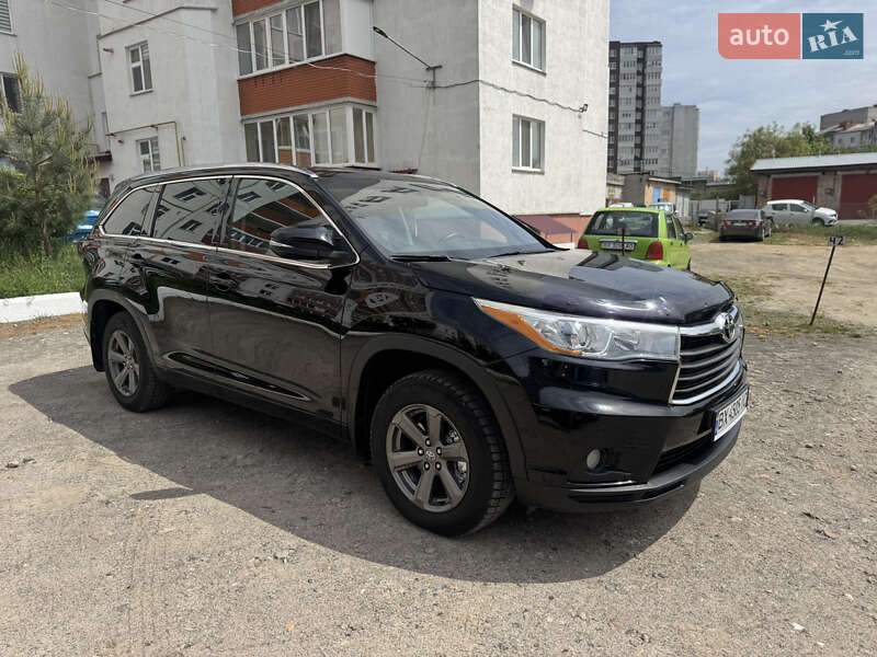 Позашляховик / Кросовер Toyota Highlander 2016 в Хмельницькому