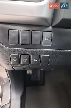 Позашляховик / Кросовер Toyota Highlander 2020 в 