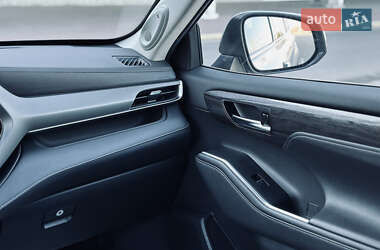 Внедорожник / Кроссовер Toyota Highlander 2020 в 