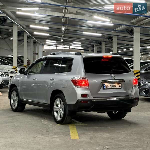 Позашляховик / Кросовер Toyota Highlander 2012 в Одесі