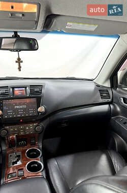 Позашляховик / Кросовер Toyota Highlander 2012 в Одесі