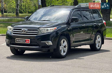 Внедорожник / Кроссовер Toyota Highlander 2010 в Запорожье