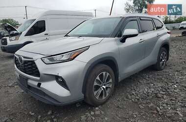 Toyota Highlander 2020