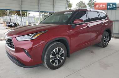 Toyota Highlander 2021