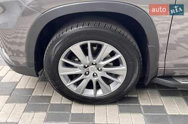 Внедорожник / Кроссовер Toyota Highlander 2014 в 