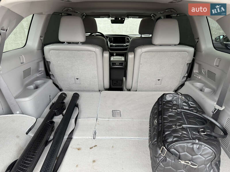 Позашляховик / Кросовер Toyota Highlander 2014 в Ірпені