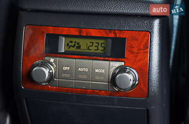 Позашляховик / Кросовер Toyota Highlander 2013 в 