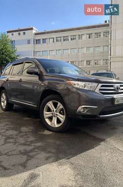 Внедорожник / Кроссовер Toyota Highlander 2012 в Киеве