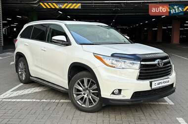 Внедорожник / Кроссовер Toyota Highlander 2014 в Киеве