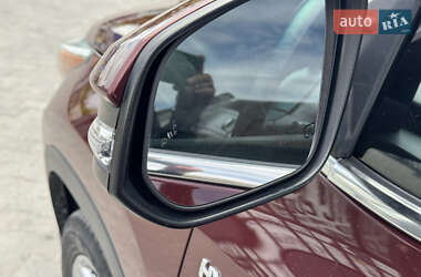Позашляховик / Кросовер Toyota Highlander 2015 в 