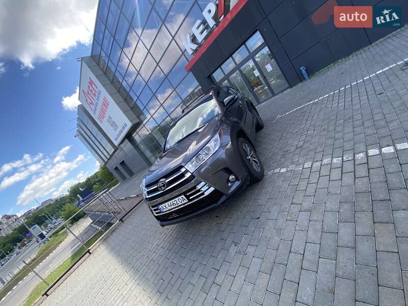 Toyota Highlander 2018