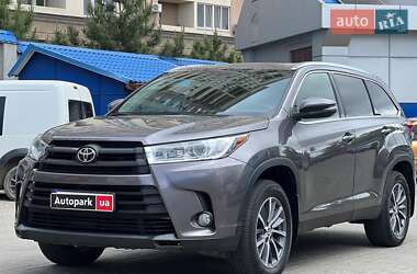 Внедорожник / Кроссовер Toyota Highlander 2019 в Одессе