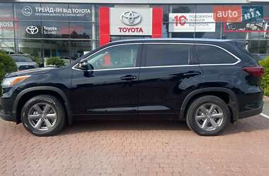 Внедорожник / Кроссовер Toyota Highlander 2016 в 