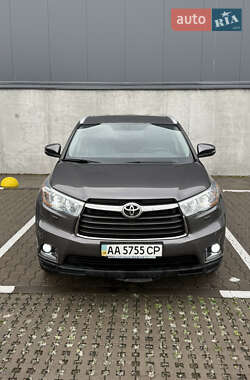Позашляховик / Кросовер Toyota Highlander 2014 в Києві