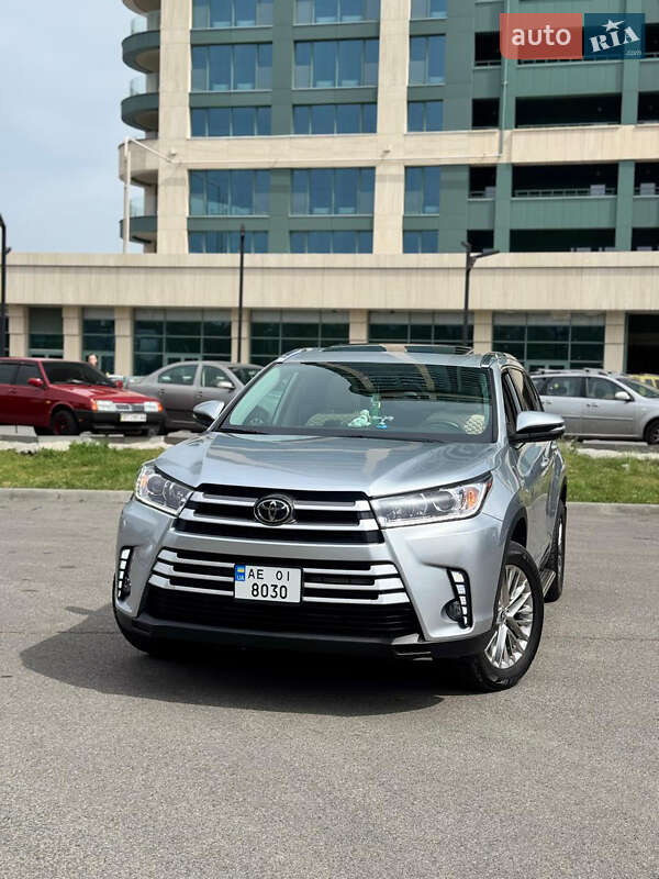 Toyota Highlander 2018