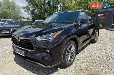 Внедорожник / Кроссовер Toyota Highlander 2020 в Коломые