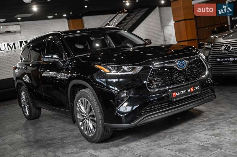 Внедорожник / Кроссовер Toyota Highlander 2024 в Одессе