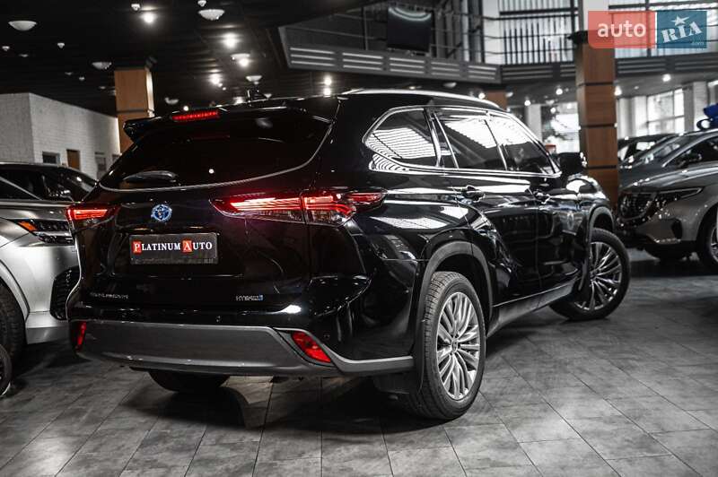Внедорожник / Кроссовер Toyota Highlander 2024 в Одессе