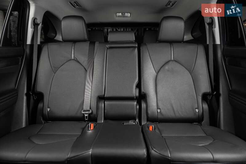 Внедорожник / Кроссовер Toyota Highlander 2024 в Одессе