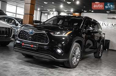 Внедорожник / Кроссовер Toyota Highlander 2024 в 