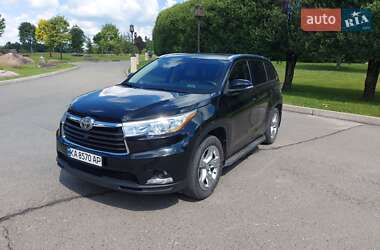 Внедорожник / Кроссовер Toyota Highlander 2014 в 