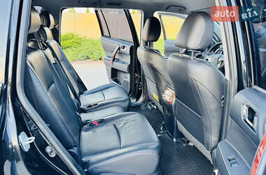 Позашляховик / Кросовер Toyota Highlander 2012 в 
