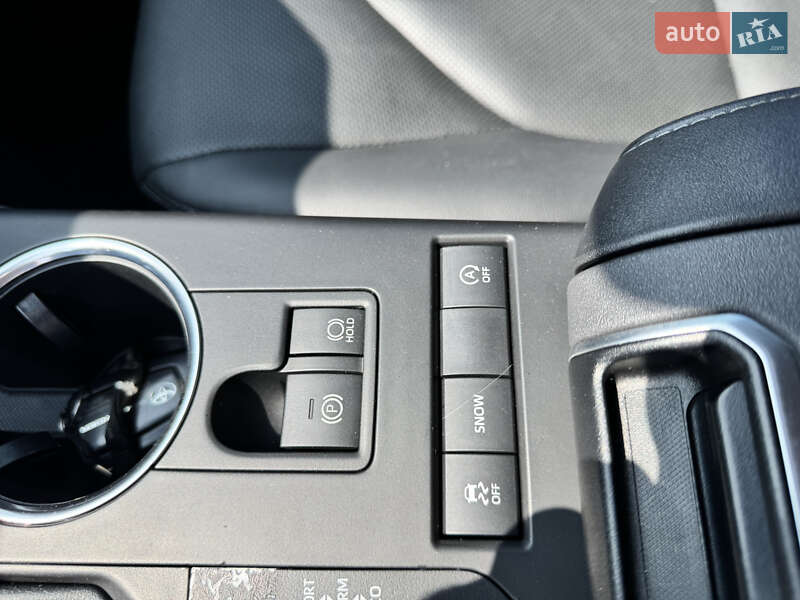 Внедорожник / Кроссовер Toyota Highlander 2020 в Ровно