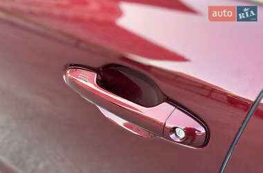 Внедорожник / Кроссовер Toyota Highlander 2014 в 
