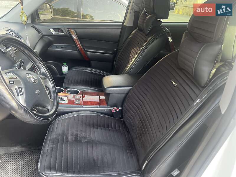 Позашляховик / Кросовер Toyota Highlander 2013 в Вінниці
