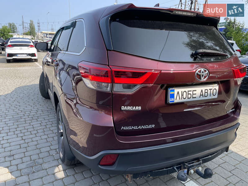 Внедорожник / Кроссовер Toyota Highlander 2018 в Львове
