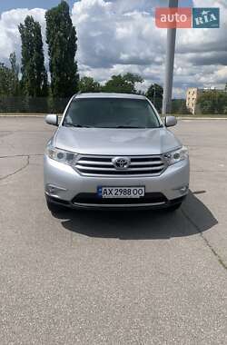 Внедорожник / Кроссовер Toyota Highlander 2011 в Харькове