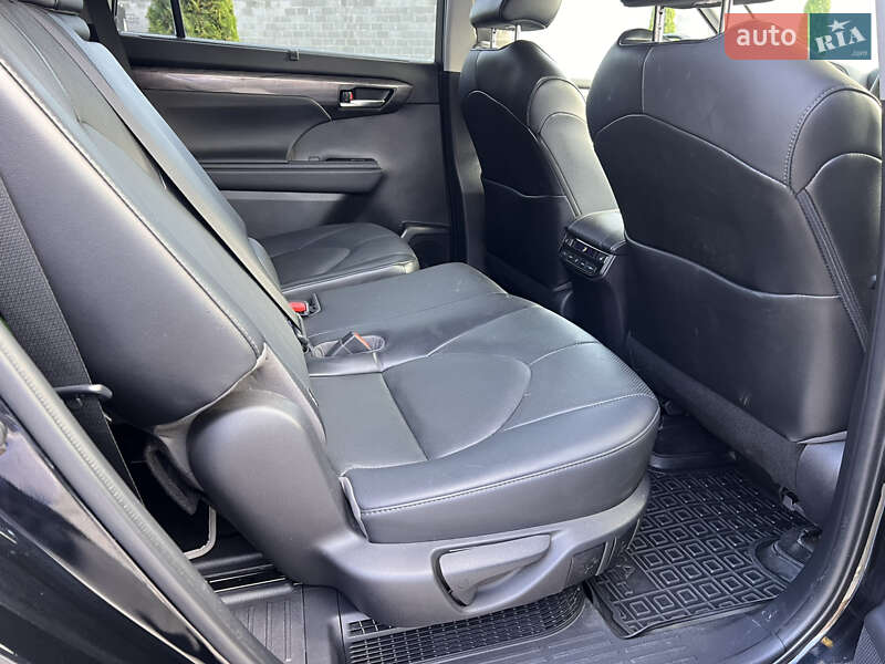 Внедорожник / Кроссовер Toyota Highlander 2021 в Кропивницком фото 36 Внедорожник / Кроссовер Toyota Highlander 2021 в Кропивницком