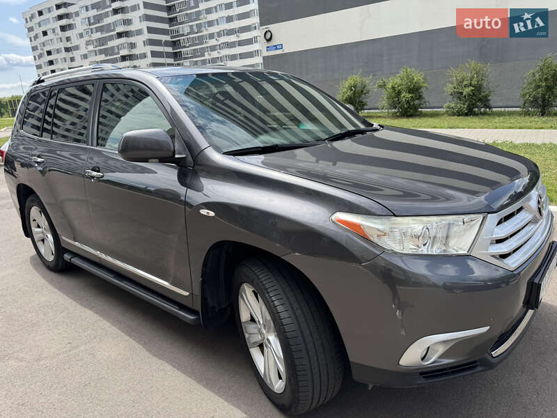 Позашляховик / Кросовер Toyota Highlander 2011 в Харкові